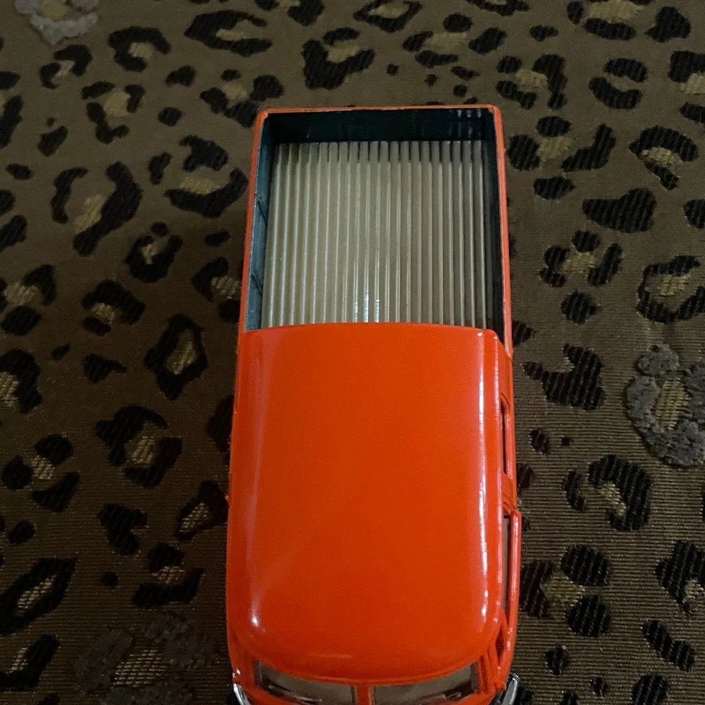 Vintage Diecast Model Van with Red and Black Design - Picture 4 of 5
